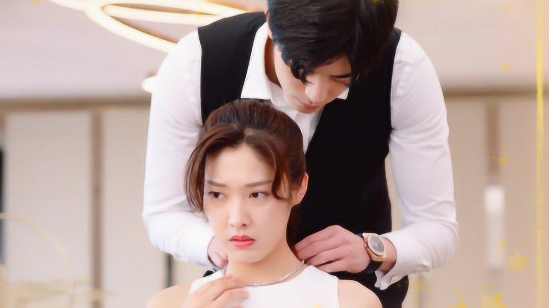 吴尊晒家人出游照片 称老婆女儿为大老婆二老婆